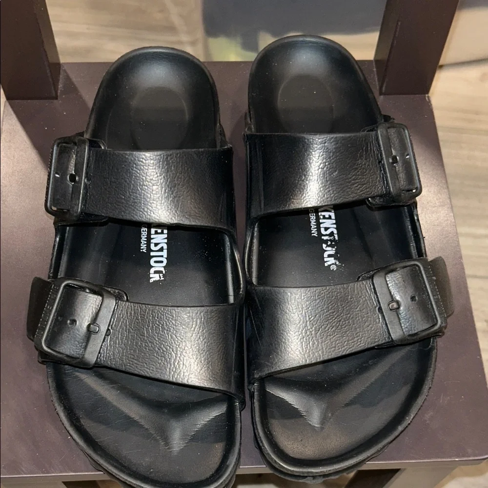 Birkenstock Arizona Sandals Black Leather Double Strap Size 38 EU 7-7.5 US - Picture 1 of 8